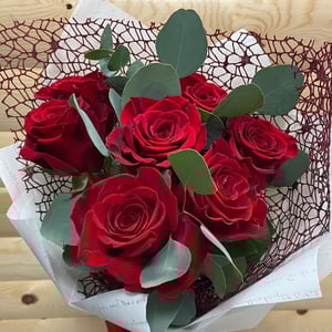 Bouquet of roses with eucalyptus