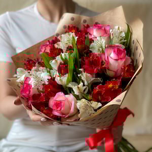 Ramo 'Joy of meeting'