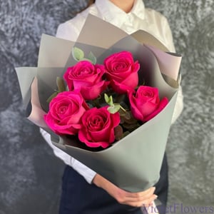 Bouquet '5 crimson roses'