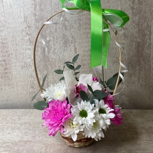 Flower basket 'Basket with orchid'