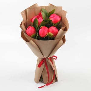 Bouquet of 5 peonies Shanghai