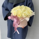 Ramo de 15 rosas blancas en caja