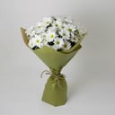Bouquet of white chrysanthemums