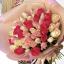 Bouquet of 51 pink and white roses 40 cm