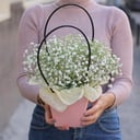 Blumenbox 'Handbag with gypsophila'
