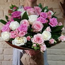 Bouquet in white and pink tones