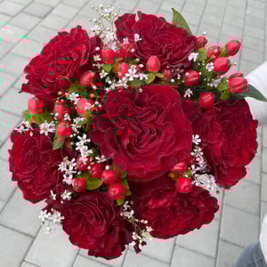 Bouquet nuziale di profonda devozione rossa