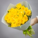 Bouquet of 25 yellow daffodils