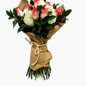 Ramo 'Rosas y Hortensias'