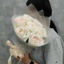 Bouquet of 7 white roses Silver