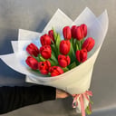 Bouquet of 15 red tulips
