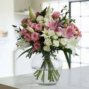 Arrangement 'Blush and White Lily'