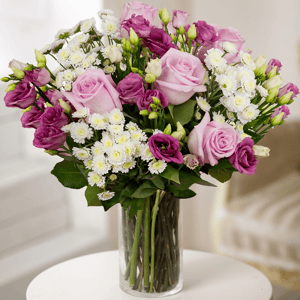 Bouquet 'Lacy lilac: Purple Roses And Chrysanthemums'