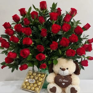 Ramo com 75 rosas rojas y peluche
