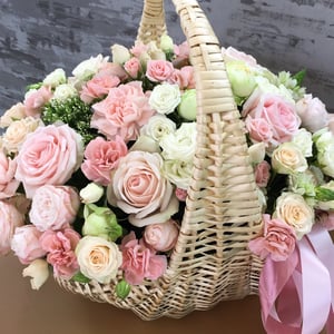 Flower basket 'Tenderness'