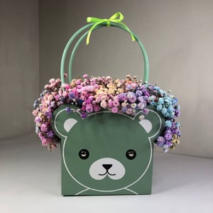 Flower box 'Bag with Baby's Breath "Little Bear"'