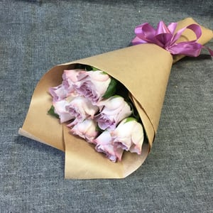 Bouquet 'Compliment of Kenyan roses'