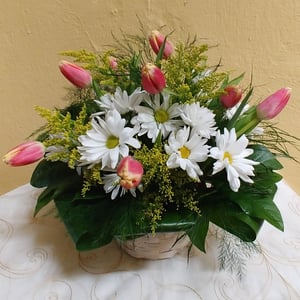 Flower basket 'Spring morning'