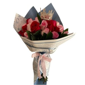 Bouquet de roses et couronne