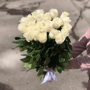 Bouquet 129 of 25 Ecuadorian roses