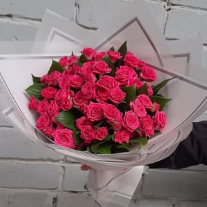 Bouquet with a spray rose Love Lydia