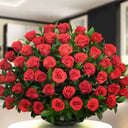 Flower basket 'Scarlet roses'