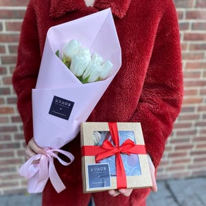 Tulip and strawberry combo