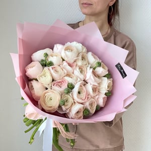 Bouquet of 25 ranunculus