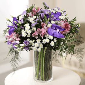 Bouquet 'Papillons Magnifiques: Orchidées Wandas, Lisianthus et Camomilles'