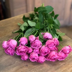 Bouquet of peony spray roses