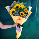 Elegant sunflower bouquet