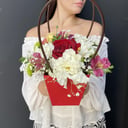 Arrangement 'Red handbag'