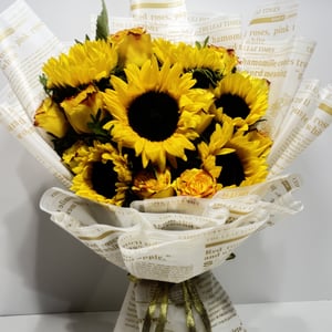 Golden Radiance Bouquet