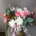 Hat box with flowers 'Floral Mix'