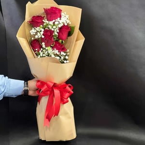 Bouquet 'Red Roses in Craft wrapping'