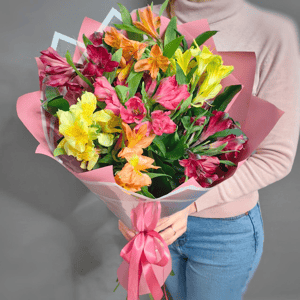 Bouquet of 7 alstroemerias