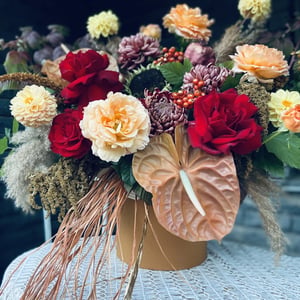 Flowers in a box, Luxury of Autumn