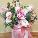 Hat box with flowers 'Appeasement'