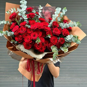Ruby Red Kraft Rose Bouquet