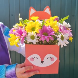 Flower box 'Cheerful little fox'