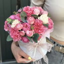 Hat box with flowers 'Box of love'