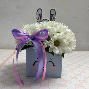 Blumenarrangement 'Lieblingshase'