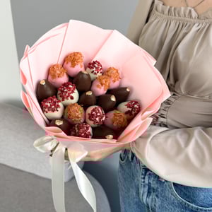 Strawberry bouquet "Molly" S