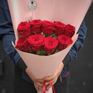 Mono bouquet of 9 red roses 50 cm