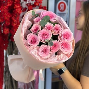 Ramo '11 rosas con eucalipto'