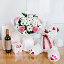 Bouquet 'Provence Delights with candies, teddy bear and wine'
