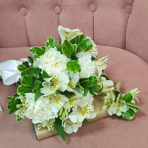 Bouquet and boutonniere Prague