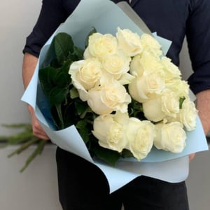 Bouquet of 15 high Dutch roses