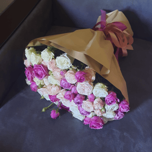 Bouquet 'Spray mix roses'