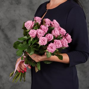 Bouquet of 15 pink roses